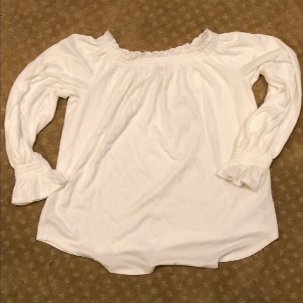 Gap off the shoulder maternity shirt